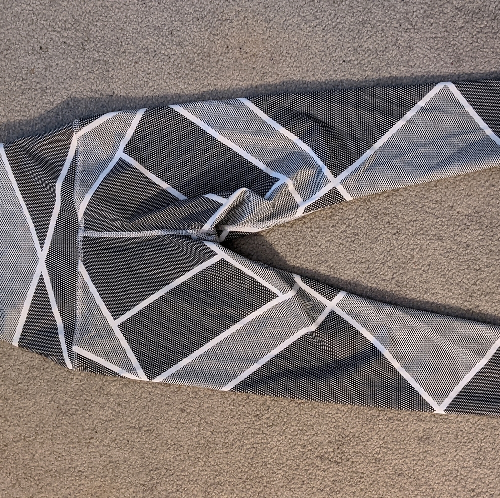 Leggings, just below the knee